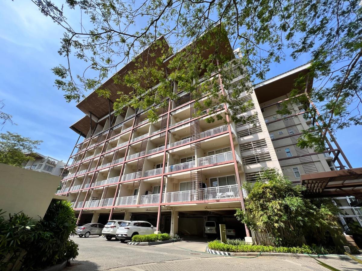 Bonel Condo At Pico De Loro Cutad Exterior foto